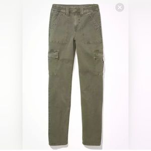 AMERICAN EAGLE CARGO PANTS 🦋